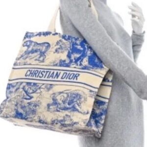 CHRISTIAN DIOR Beauty Diorivera  BLUE STRAW TOTE - NIB